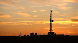 <strong>Oil and Gas Photography</strong></br>
                    This Texan sunset was a perfect finish to a long day of shooting a training video.&nbsp; While taking an annual report quality photo of a drilling rig is quite rewarding, you have to keep in mind that everything on location has to be done with safety in mind. &nbsp; I learned my way around the rig working in the oil and gas industry, all prior to working as an industrial photographer. &nbsp; This is why I chose to focus on this segment of photography. &nbsp; I also keep my H<small>2</small>S certificate and Petroleum Safety Training up to date as it is always a requirement for everyone on site.
